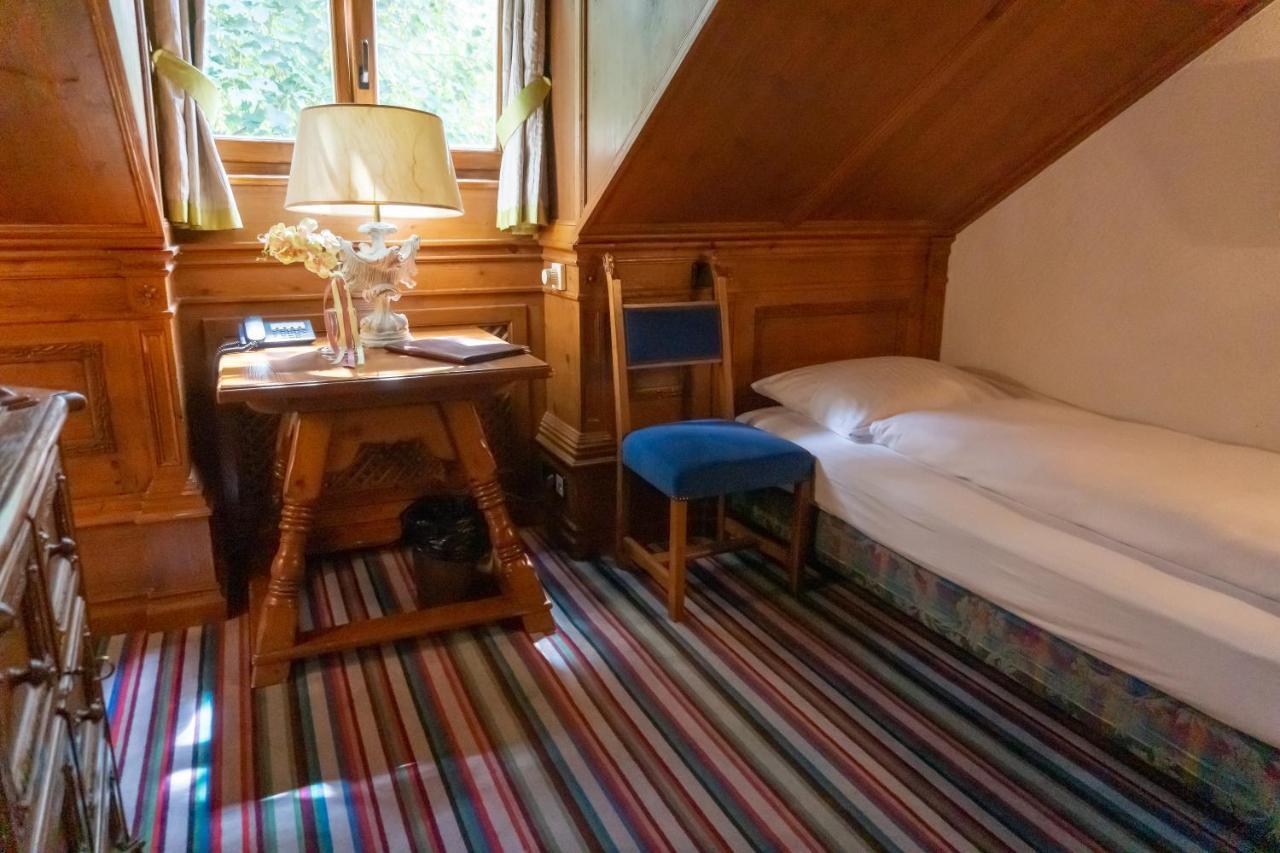 Hotel Schrenkhof Unterhaching Extérieur photo